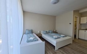 Öt Fenyő Apartmanház