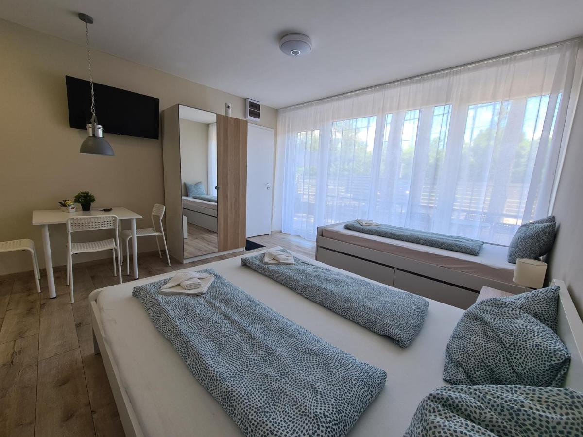 Öt Fenyő Apartmanház Siófok Kültér fotó