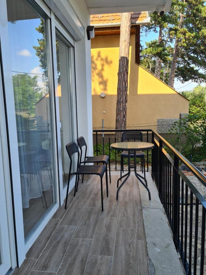 Öt Fenyő Apartmanház Siófok Kültér fotó