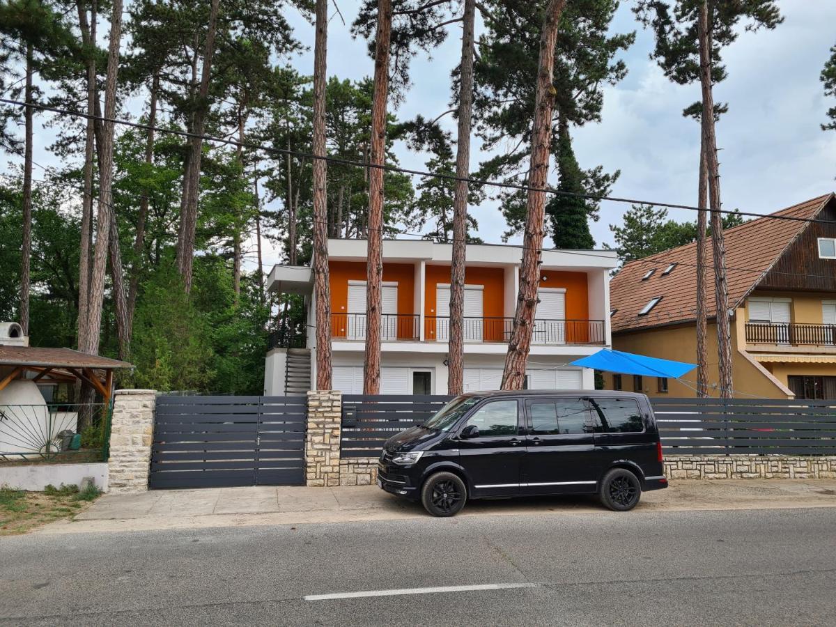 Öt Fenyő Apartmanház Siófok Kültér fotó