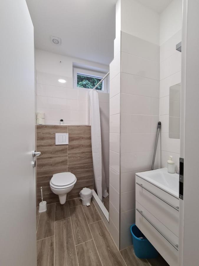Öt Fenyő Apartmanház Siófok Kültér fotó