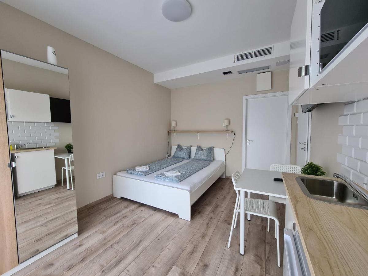 Öt Fenyő Apartmanház Siófok Kültér fotó